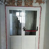 Алюминиевая противопожарная дверь EIW 45